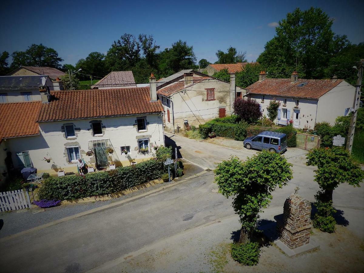 L'Ancien Presbytere Chambres D'Hote Ou Gite Le Dorat ภายนอก รูปภาพ